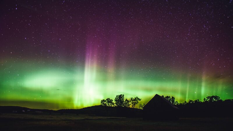 Stunning Northern Lights in Southern Ontario – A Spectacular Sight